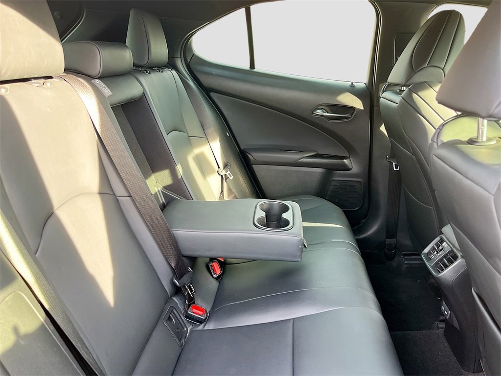 Used 2024 Lexus UX 250h F Sport image 27