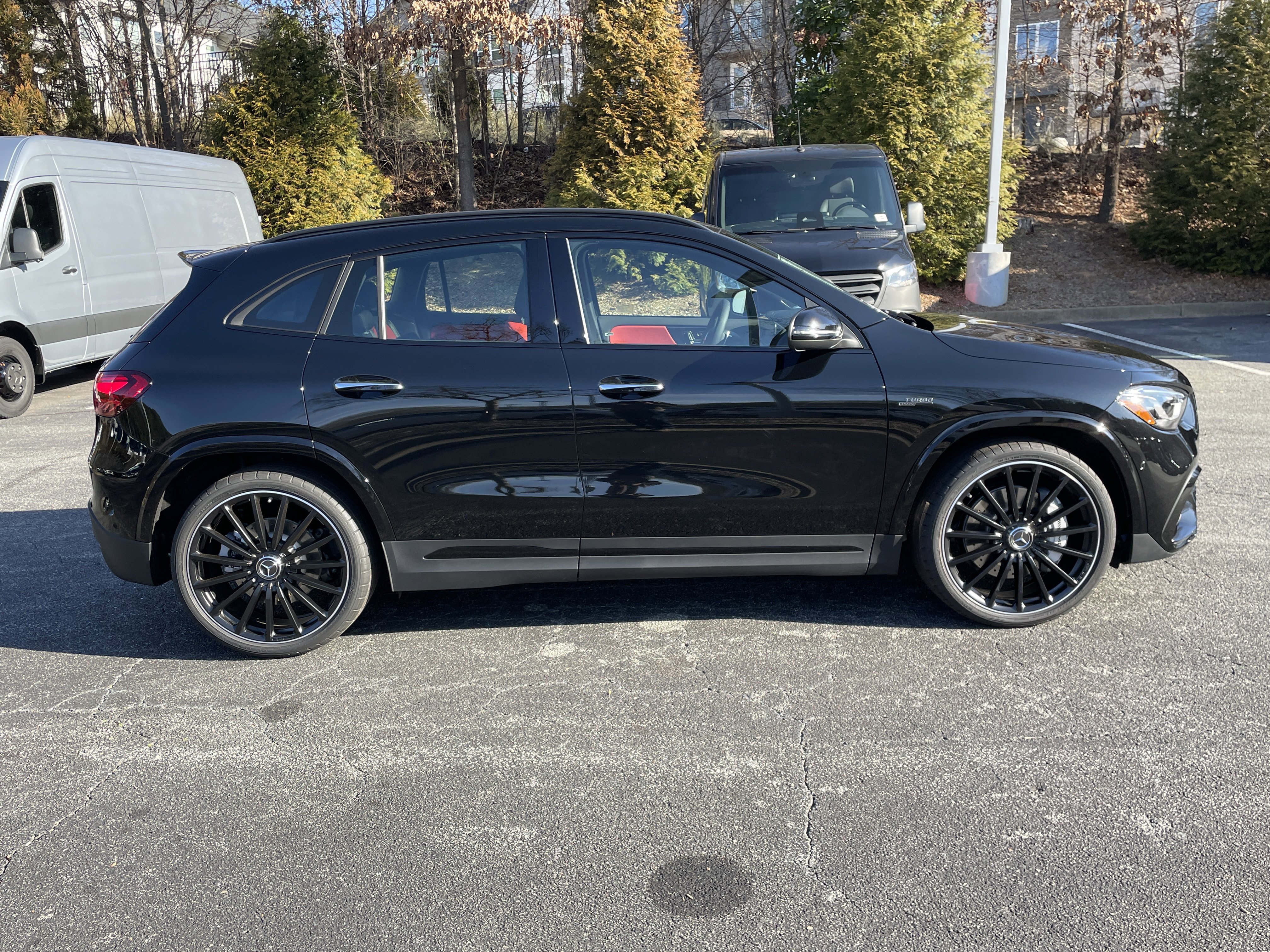 New 2026 Mercedes-Benz GLA 35 AMG 4MATIC image 5