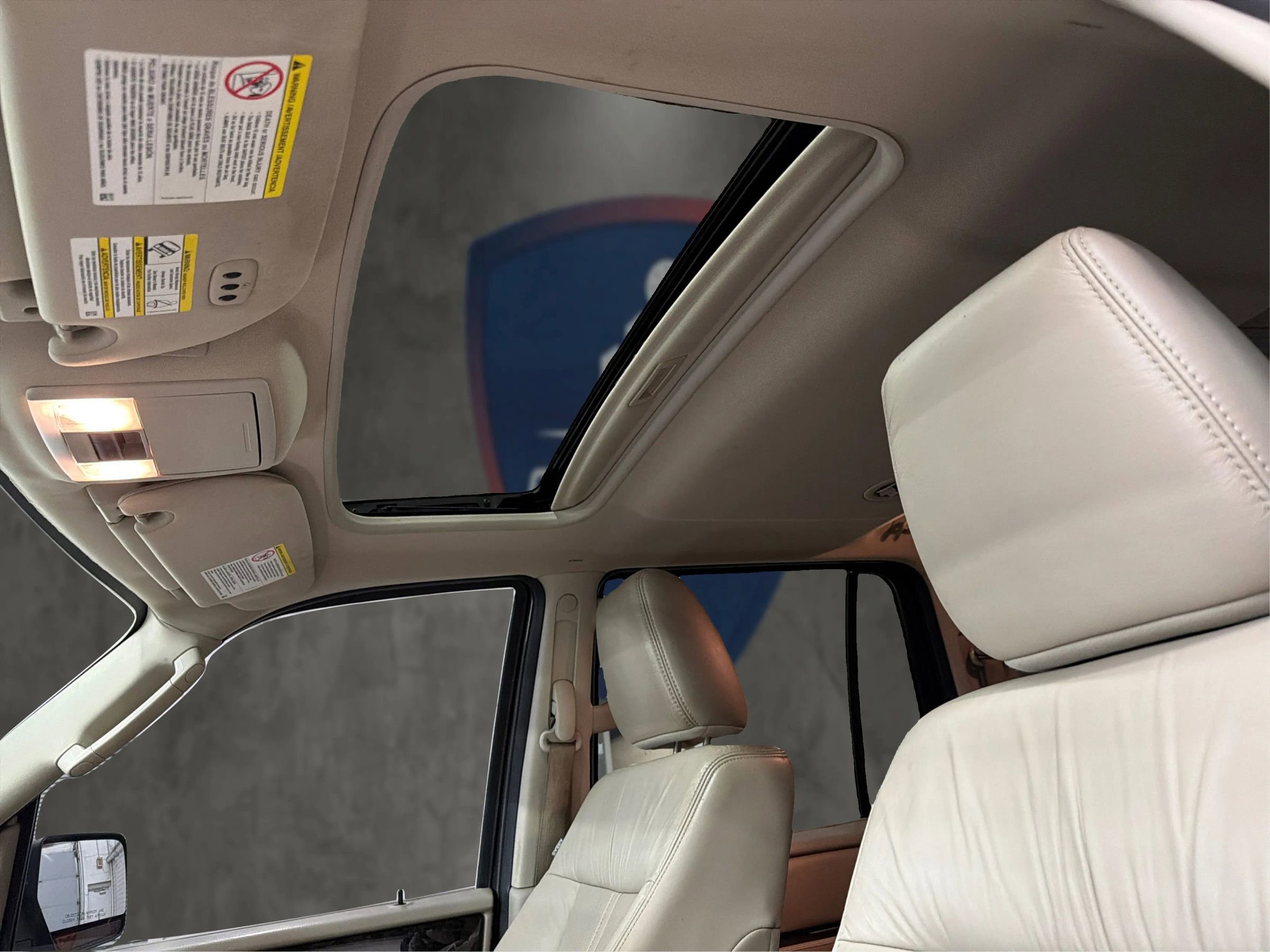 Used 2016 Lincoln Navigator L Select RWD image 44