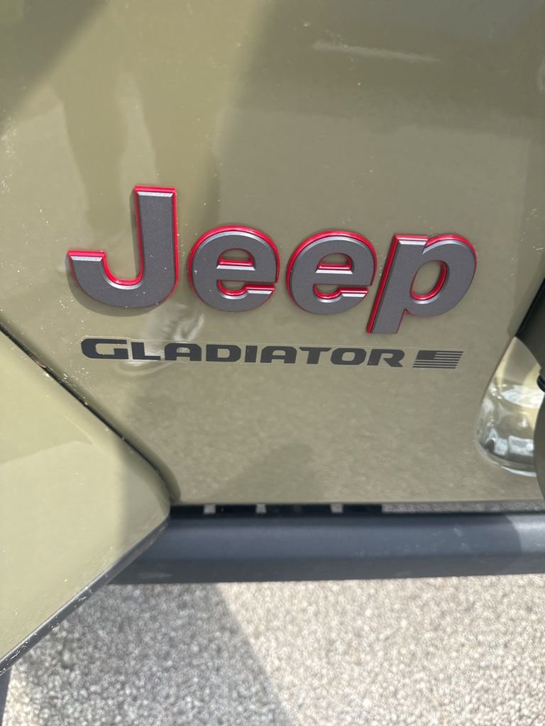Used 2025 Jeep Gladiator Rubicon image 7