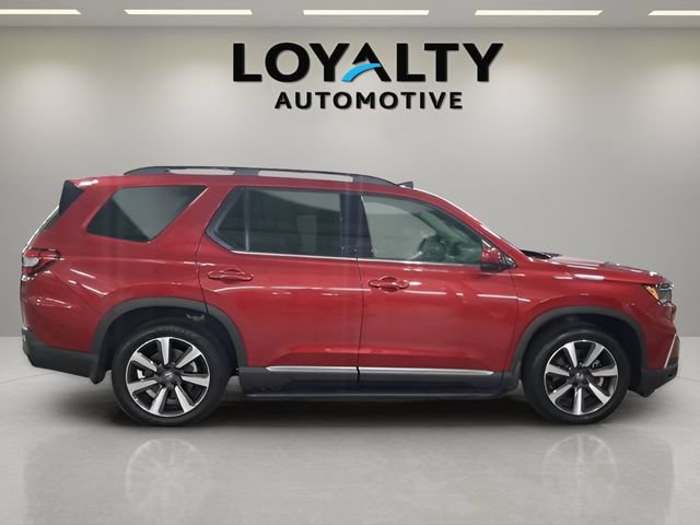 Used 2025 Honda Pilot Touring image 6