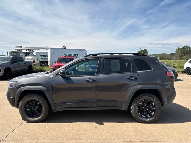 Used 2022 Jeep Cherokee Trailhawk w/ Comfort/Convenience Group AWD/4WD image 5