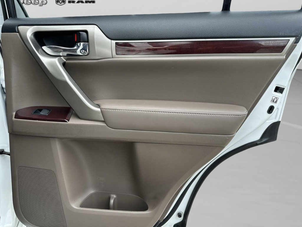 Used 2018 Lexus GX 460 Premium AWD/4WD image 35