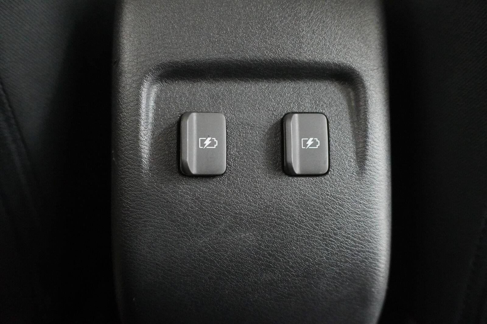Used 2023 Nissan Kicks SV w/ Exterior Package FWD image 25
