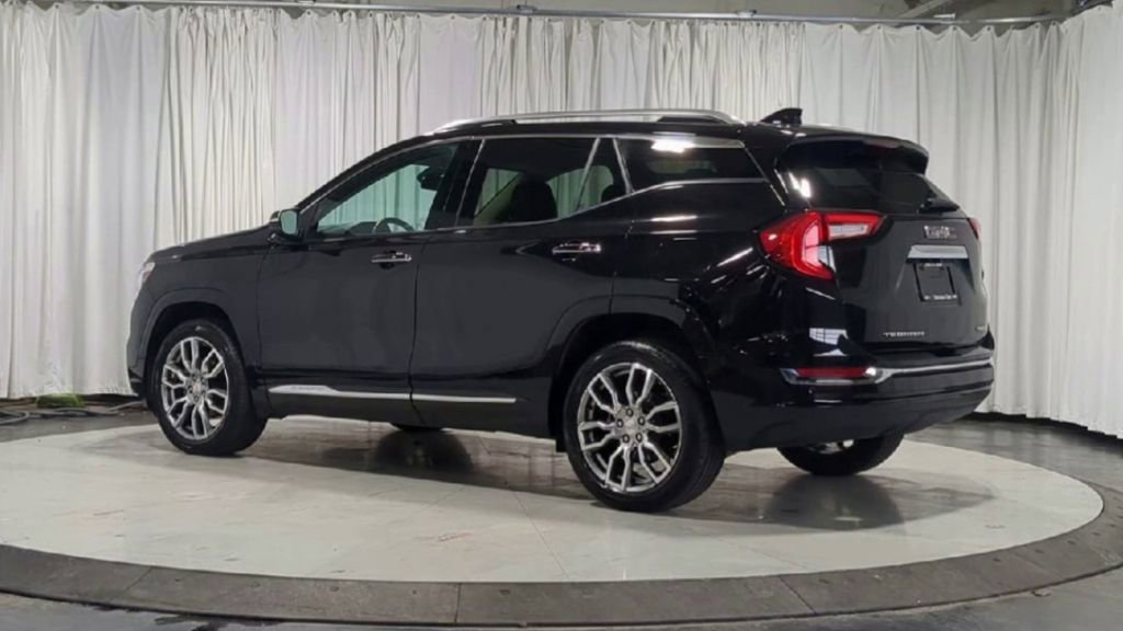 Used 2022 GMC Terrain Denali AWD/4WD image 8