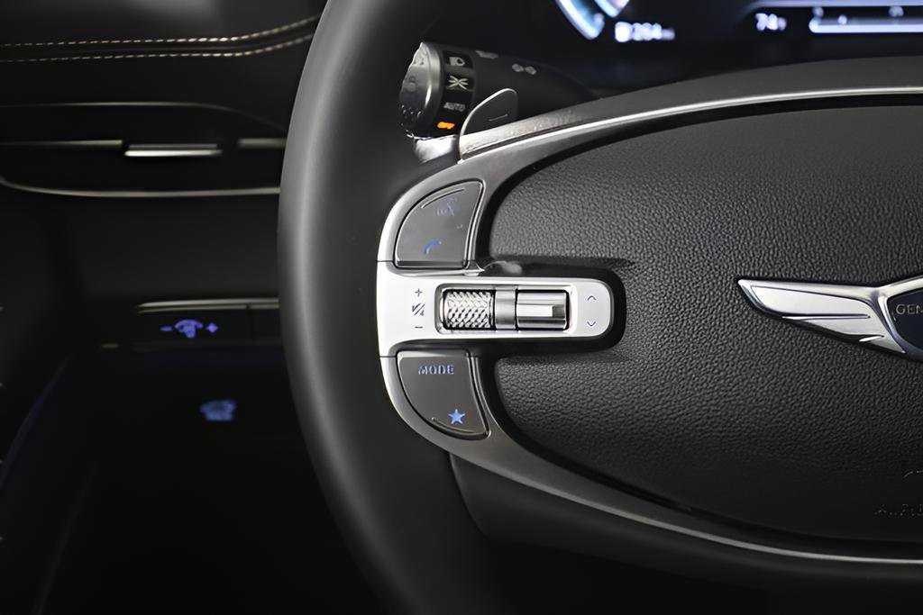Used 2023 Genesis GV80 2.5T w/ Prestige Package image 21