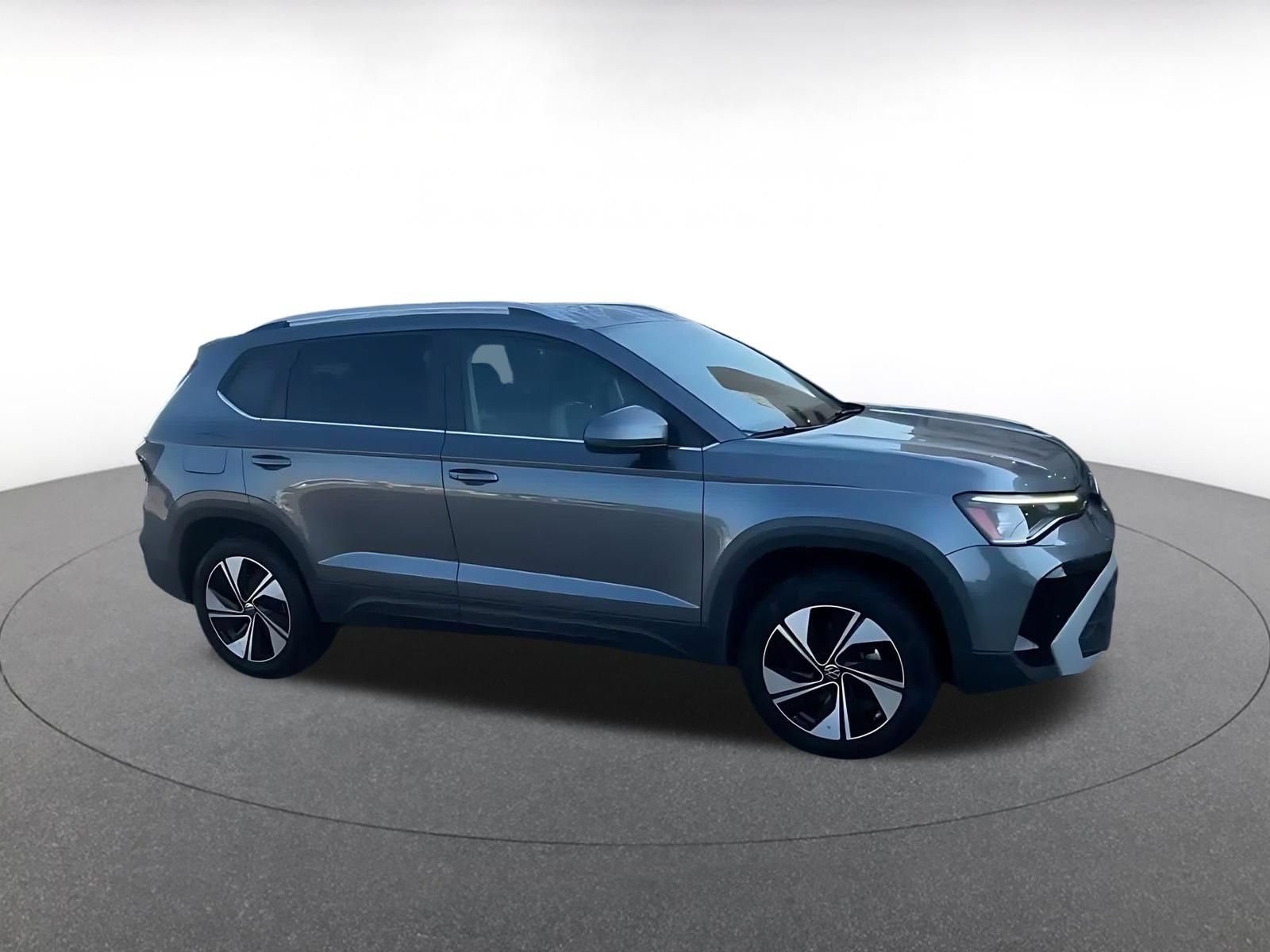 Used 2026 Volkswagen Taos SE AWD/4WD video 2