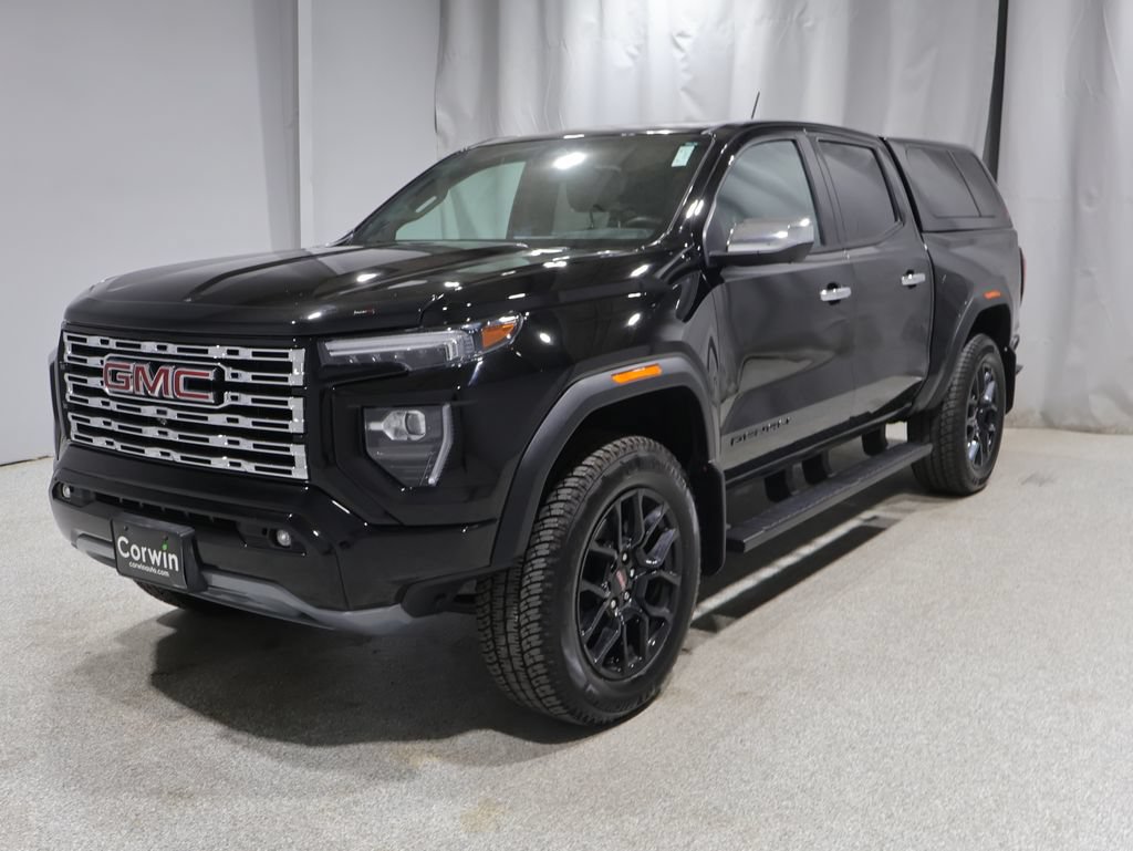 Used 2024 GMC Canyon Denali w/ LPO, Denali Black Edition AWD/4WD image 8