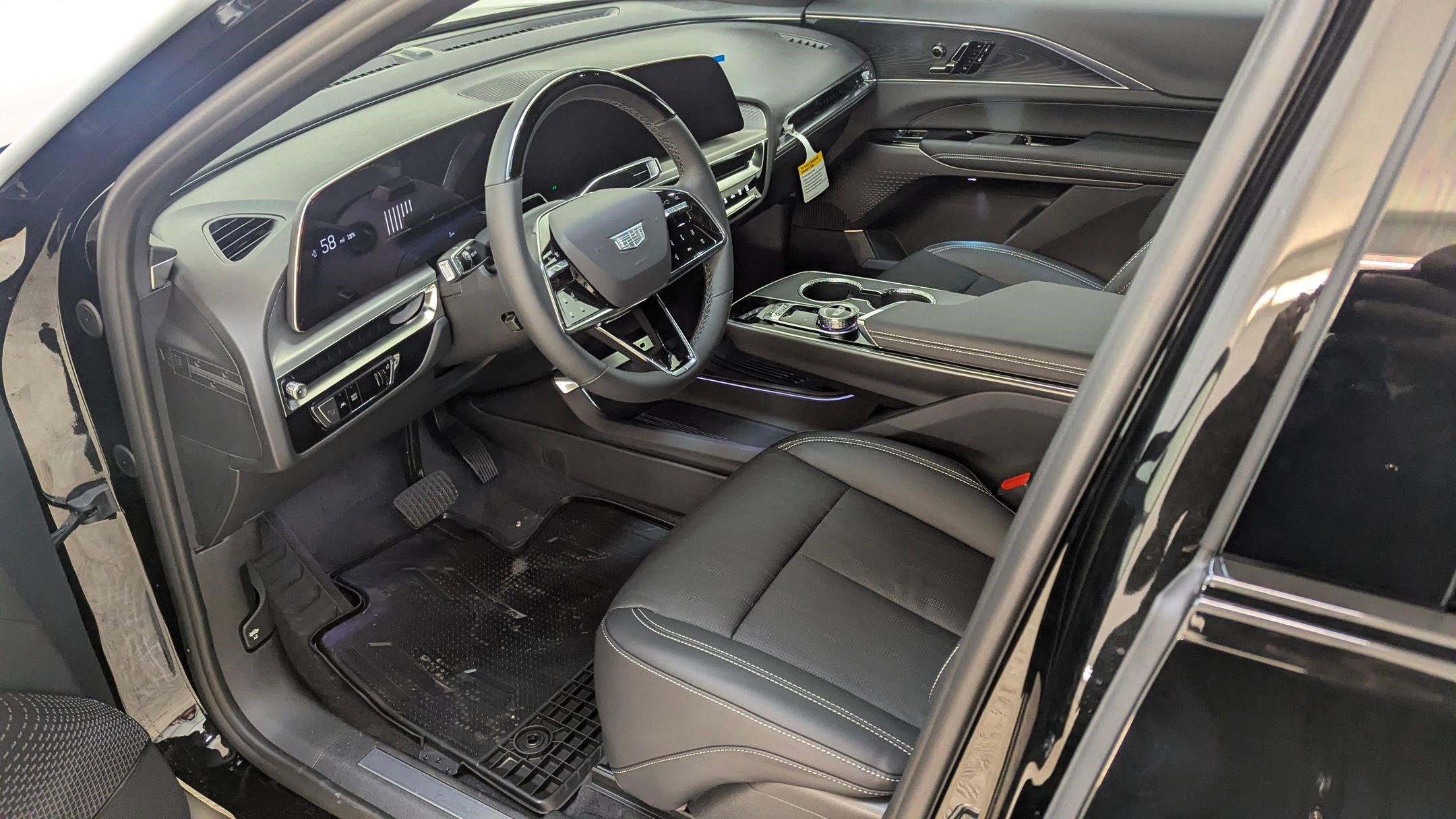 New 2026 Cadillac Lyriq Sport image 5