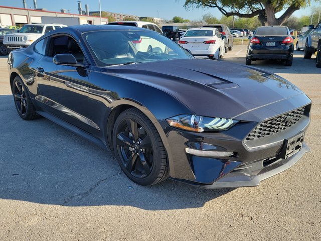 Used 2022 Ford Mustang Premium w/ Equipment Group 201A image 3