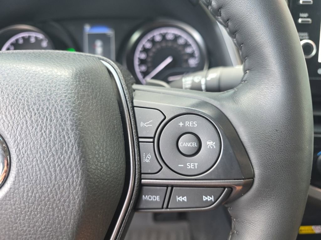 Used 2024 Toyota Camry SE w/ Cold Weather Package FWD image 17