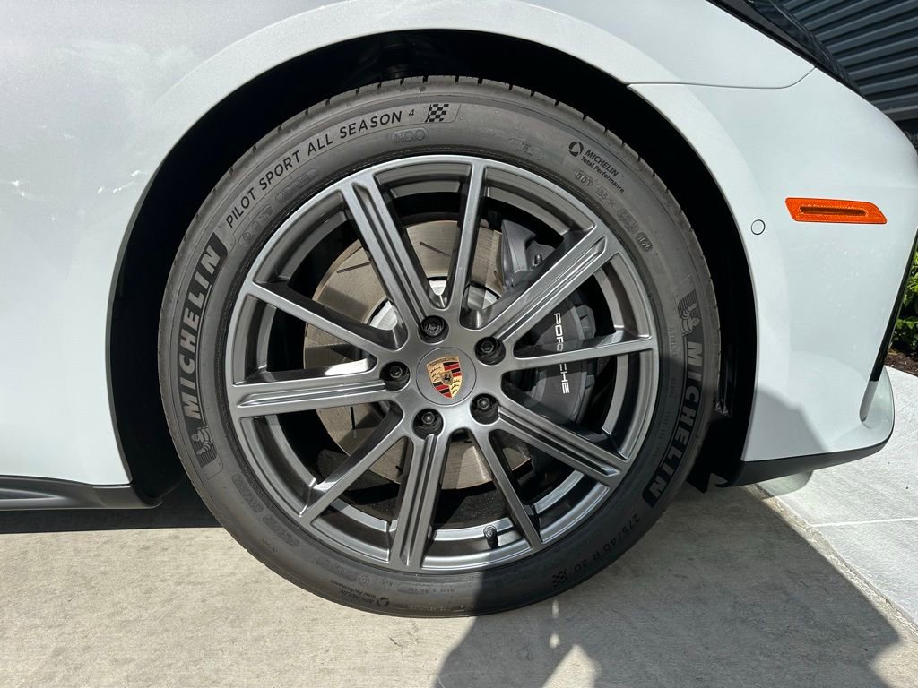 Used 2025 Porsche Panamera 4 image 38