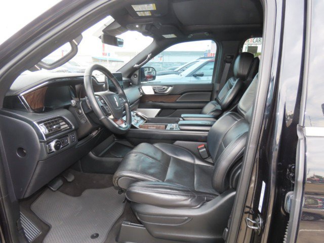 Used 2020 Lincoln Navigator Reserve w/ Equipment Group 208A Reserve AWD/4WD image 25