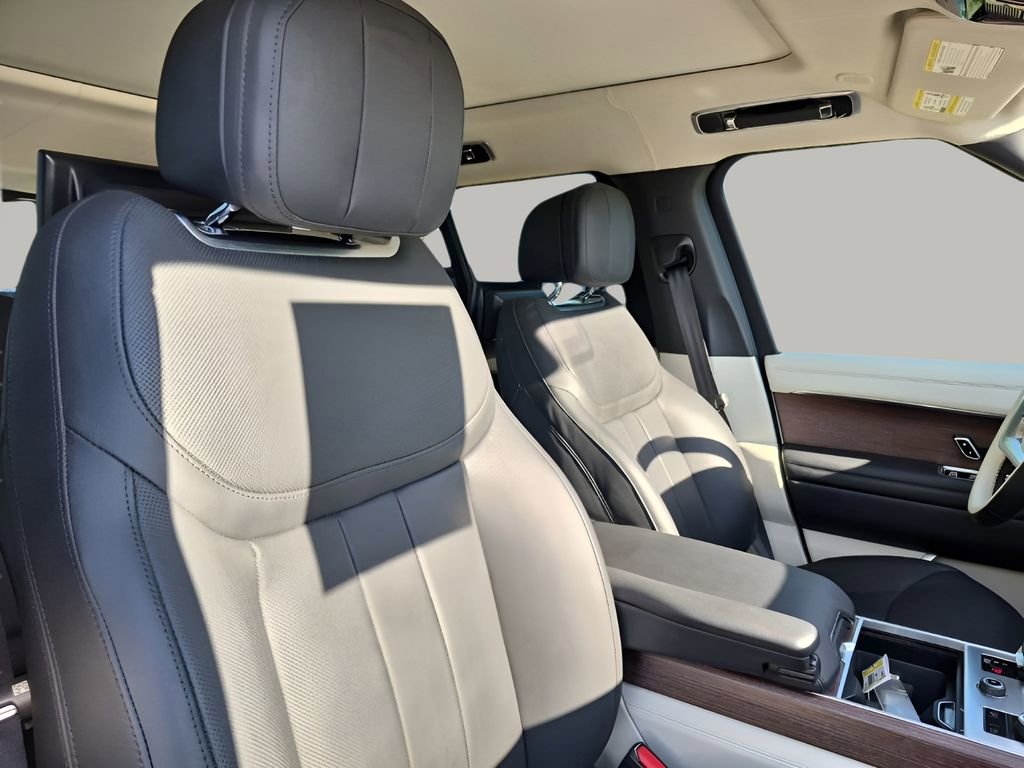 Used 2023 Land Rover Range Rover Autobiography AWD/4WD image 17