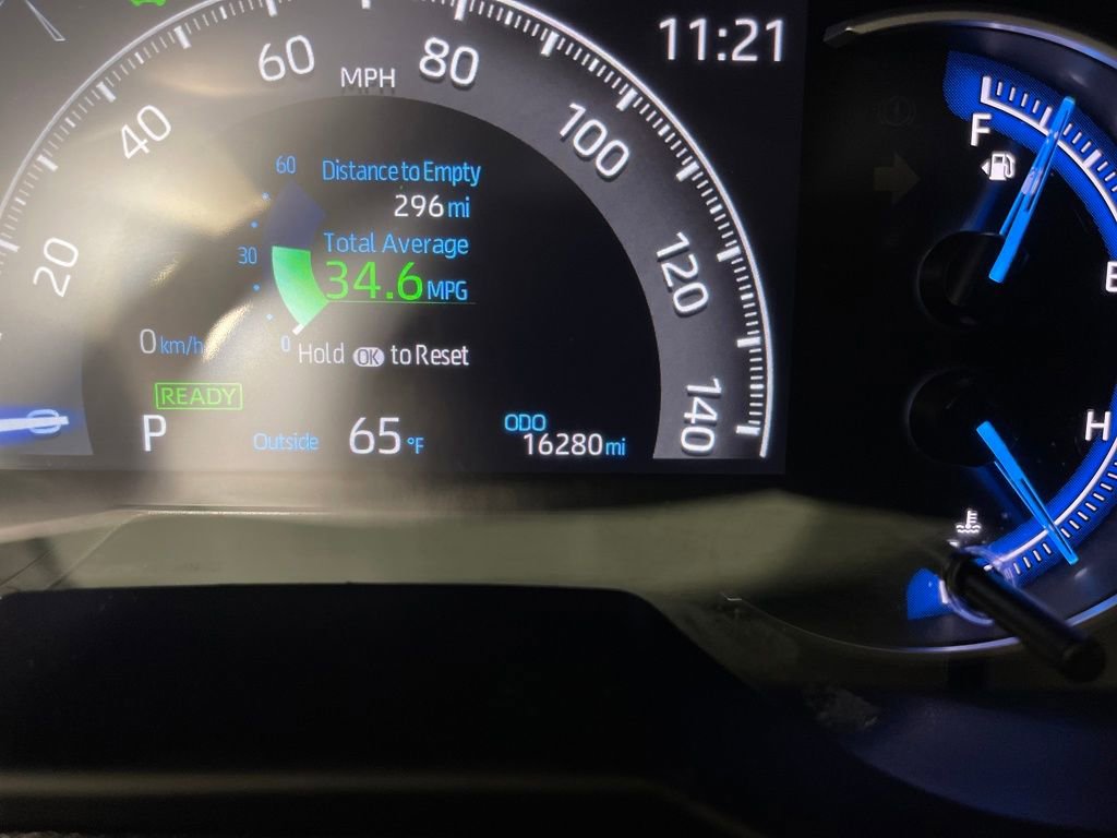 Certified 2025 Toyota RAV4 LE image 19