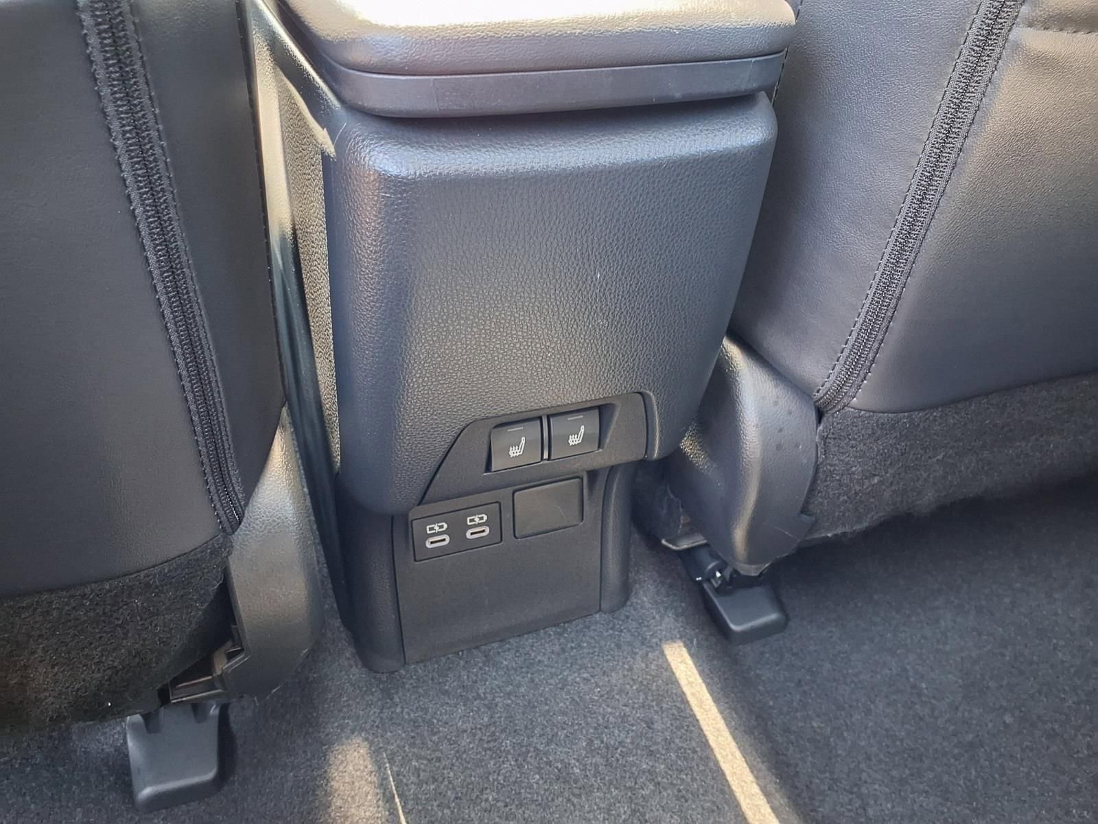 Used 2024 Toyota Prius Limited w/ Limited Premium Package FWD image 25