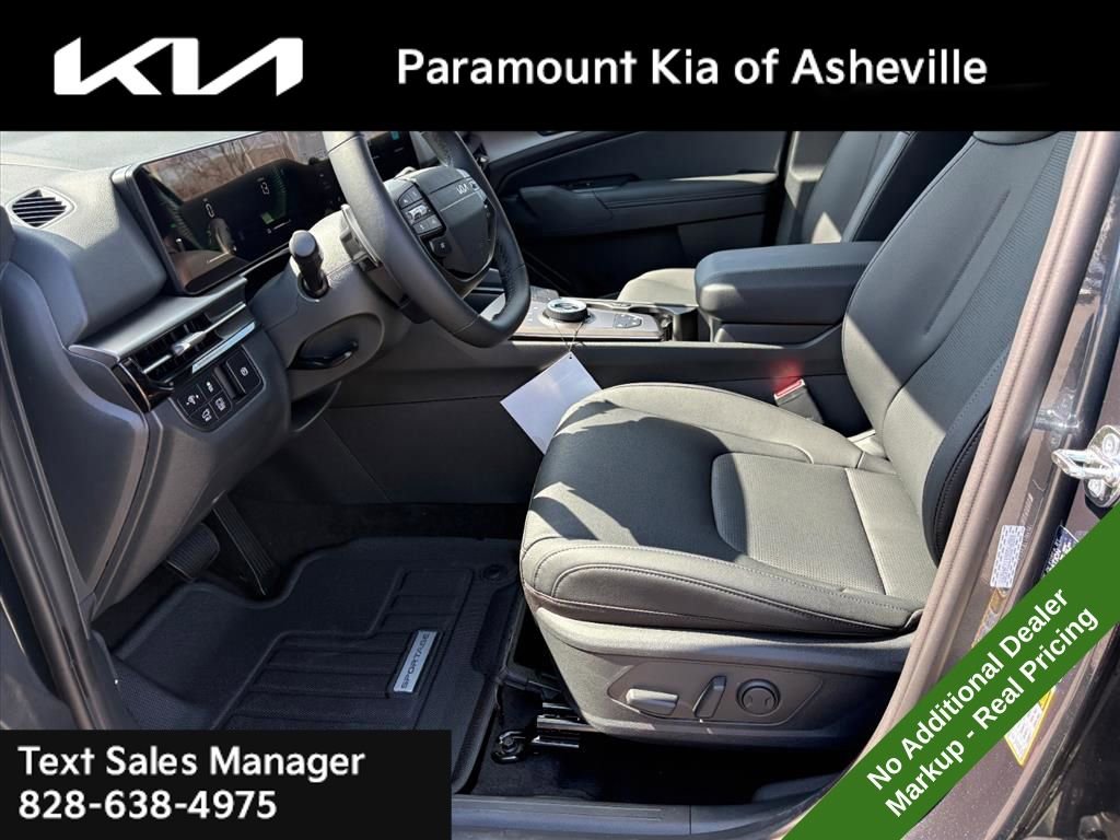 New 2026 Kia Sportage EX AWD/4WD image 18