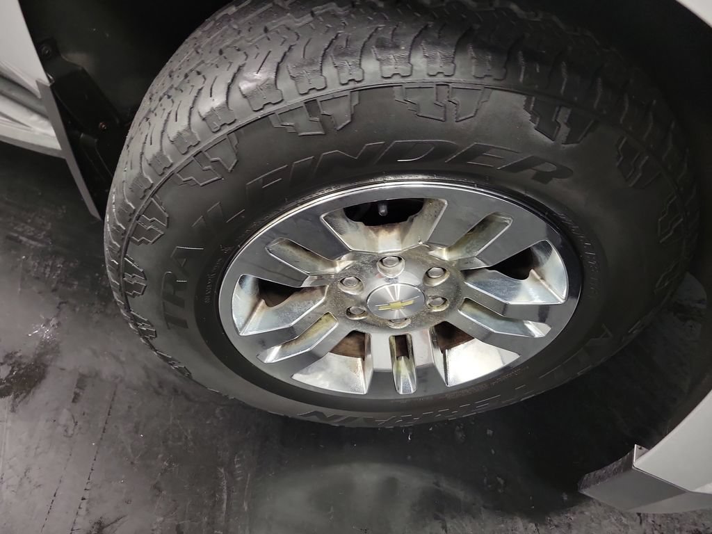 Used 2018 Chevrolet Tahoe LT AWD/4WD image 11