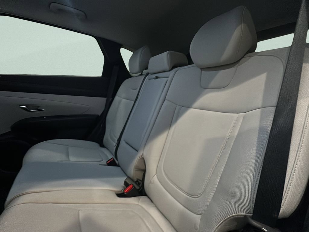 Certified 2025 Hyundai Tucson SEL AWD/4WD image 12