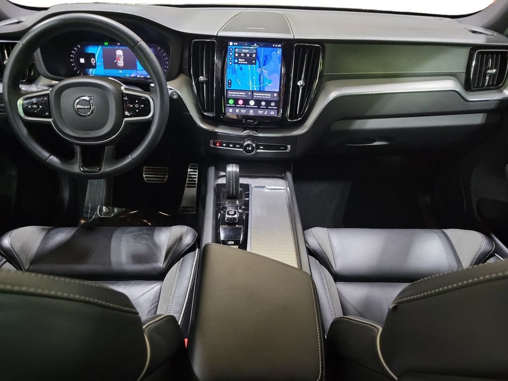 Used 2022 Volvo XC60 B6 R-Design w/ Advanced Package AWD/4WD image 25