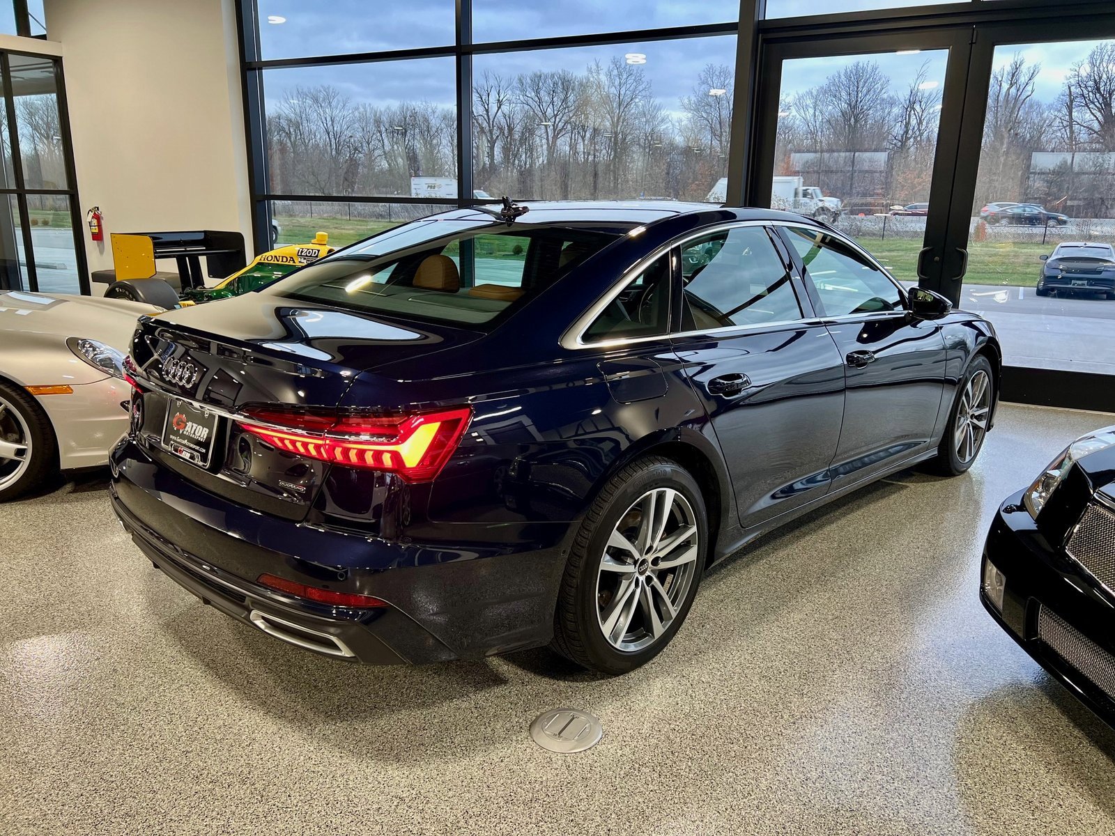 Used 2022 Audi A6 Premium Plus image 2