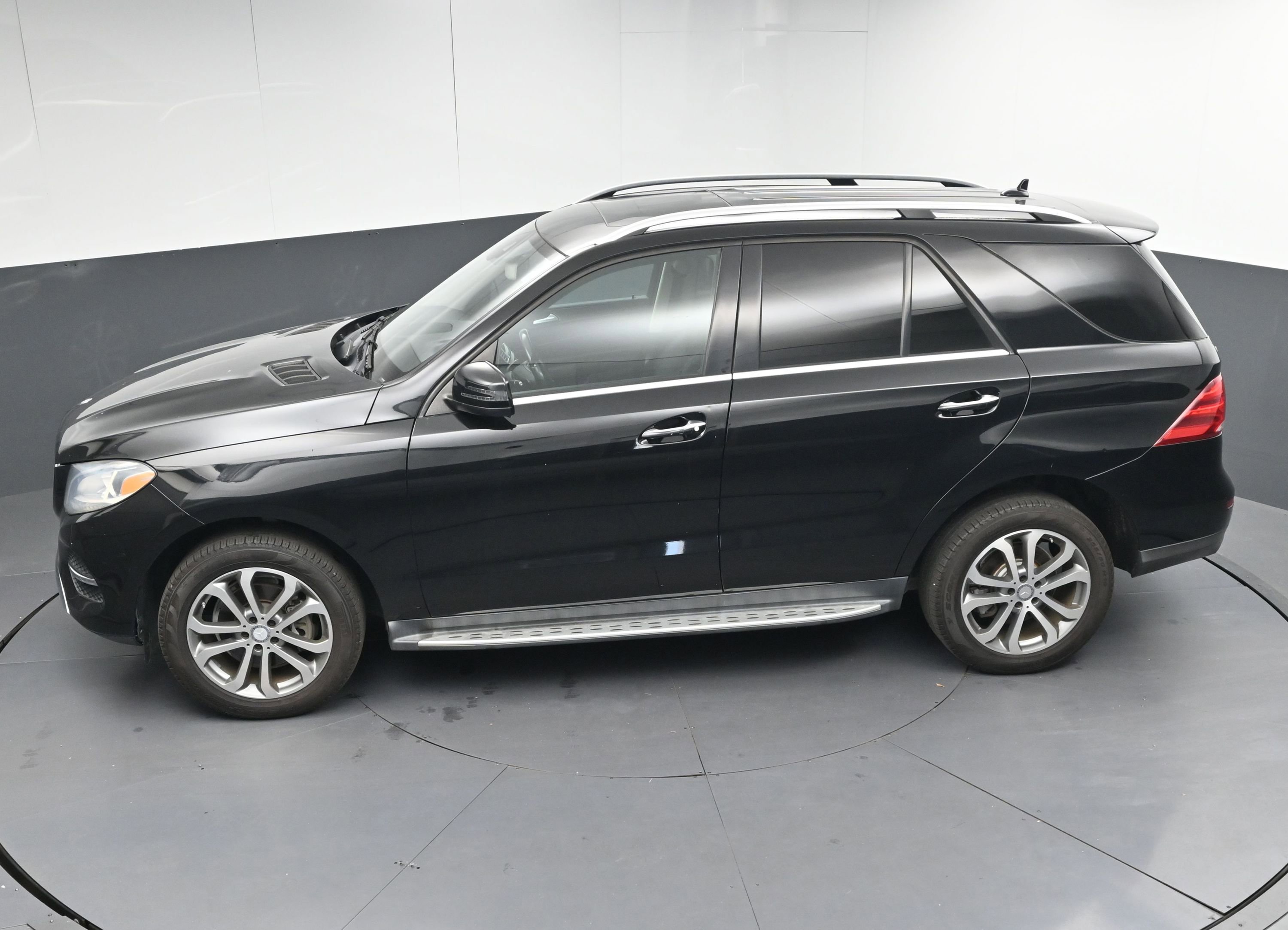 Used 2016 Mercedes-Benz GLE 350 GLE 350 w/ Premium Package image 39