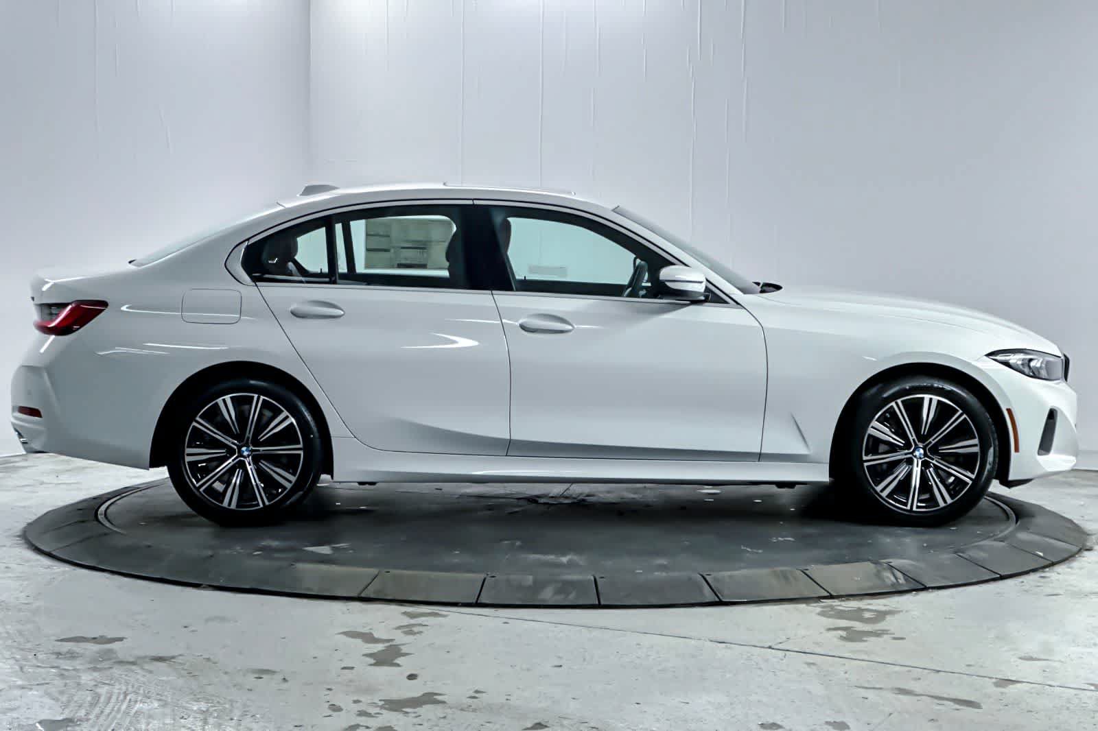 Used 2026 BMW 330i Sedan RWD image 8