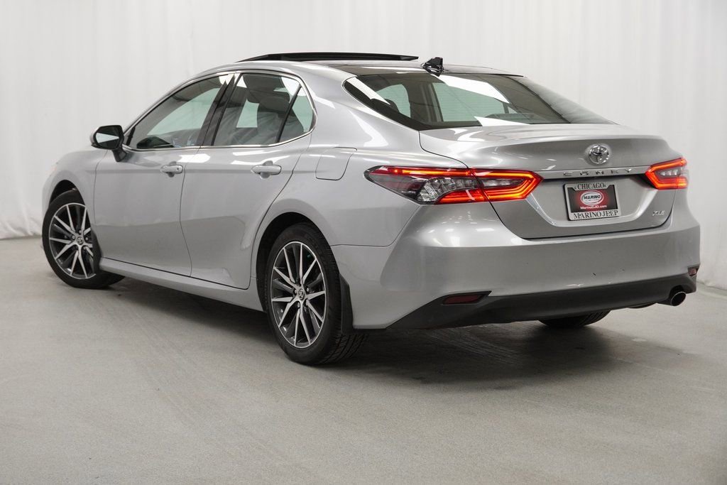 Used 2023 Toyota Camry XLE w/ Cold Weather Package image 15