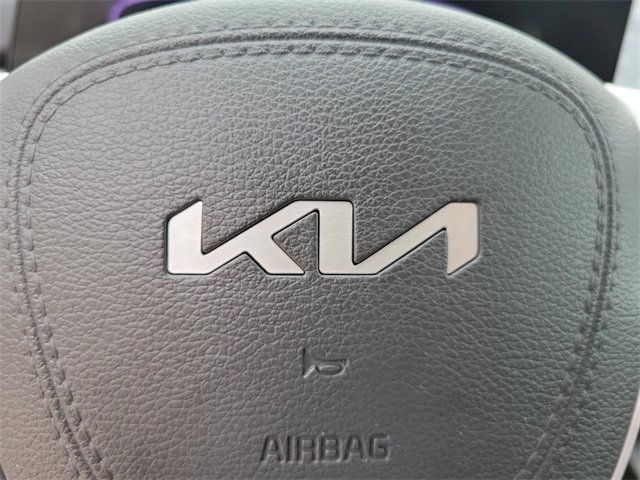 Certified 2025 Kia Telluride LX image 27