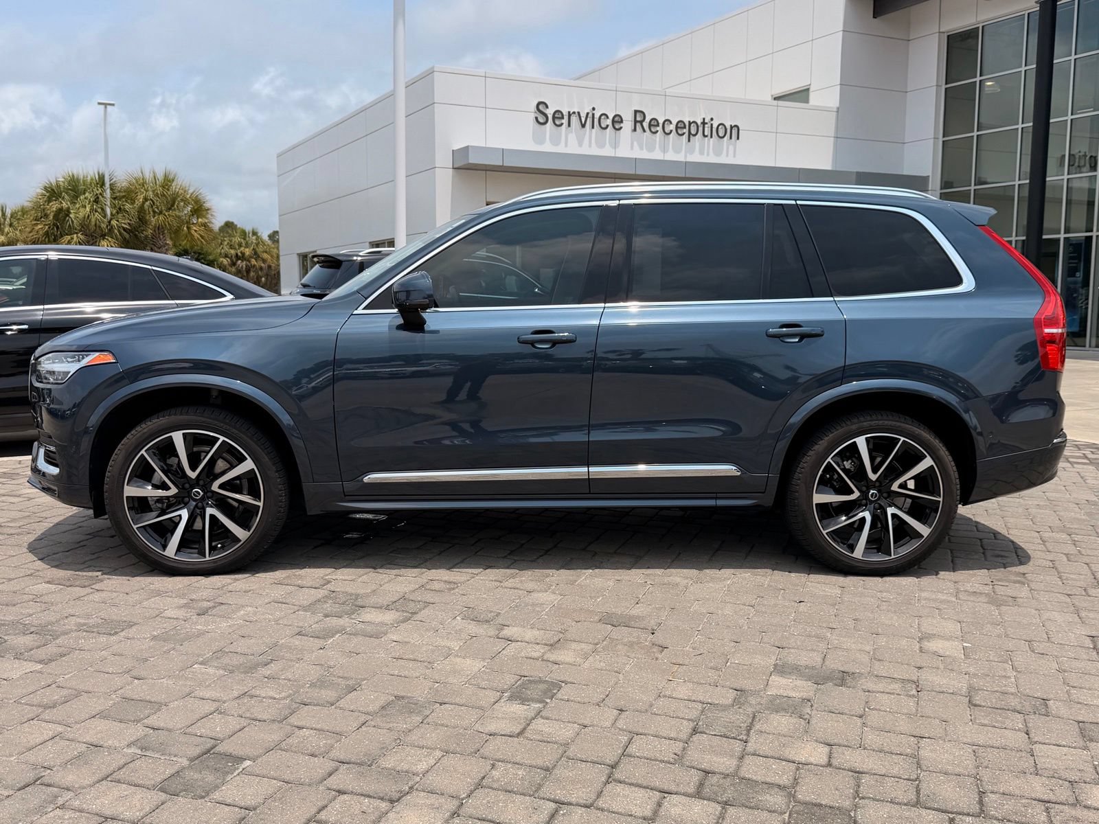 Used 2023 Volvo XC90 B5 Plus w/ Protection Package Premier AWD/4WD image 12