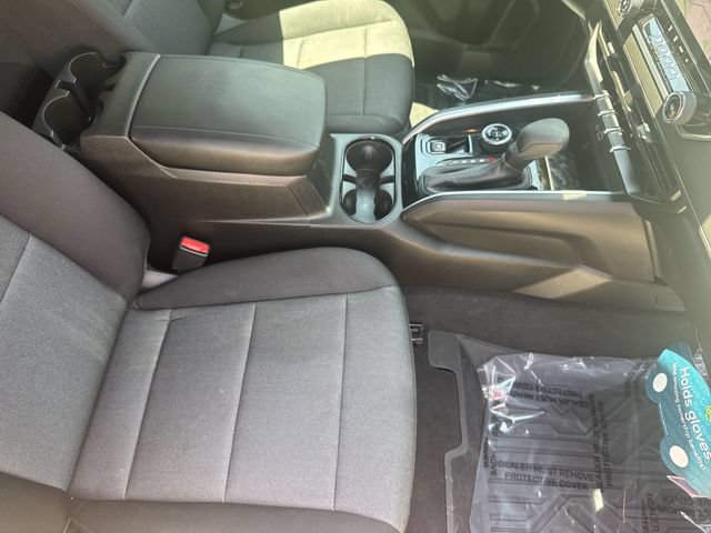 Used 2024 Chevrolet Colorado Trail Boss w/ Advanced Trailering Package AWD/4WD image 29