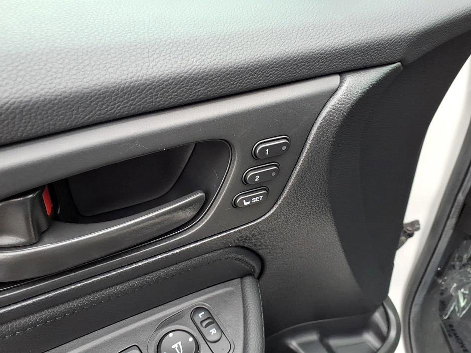 Used 2025 Honda Odyssey EX-L image 12