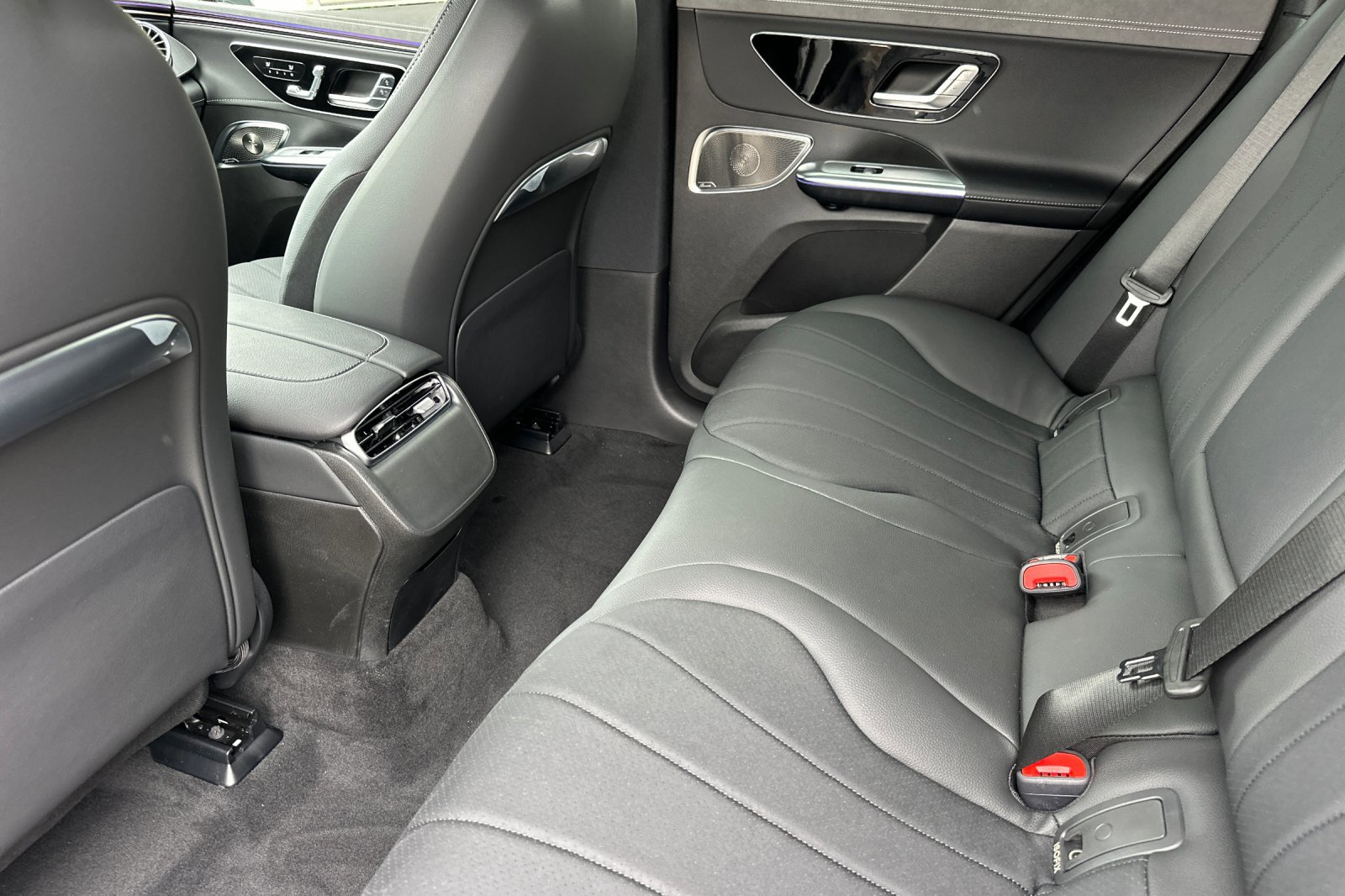 New 2025 Mercedes-Benz EQE 350+ 4MATIC SUV image 19