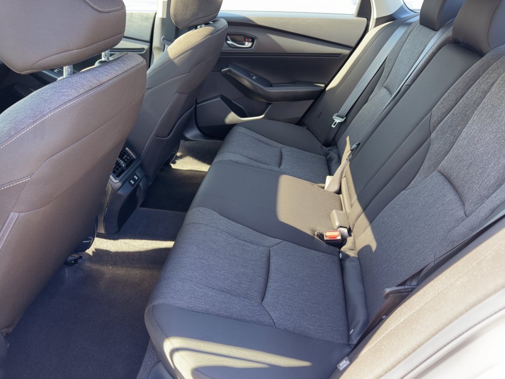 Certified 2025 Honda Accord SE image 25