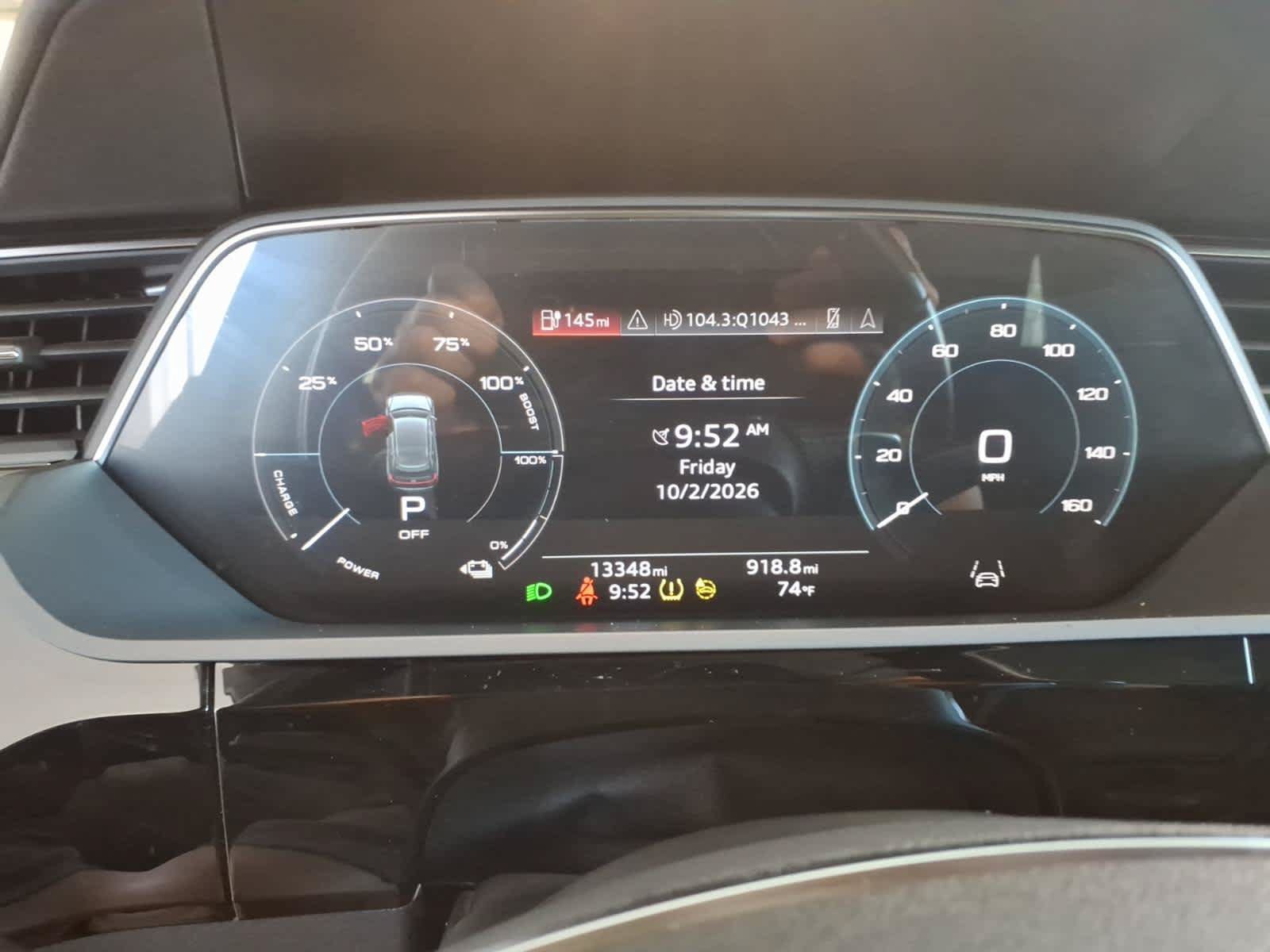 Used 2024 Audi Q8 e-tron Premium AWD/4WD image 23