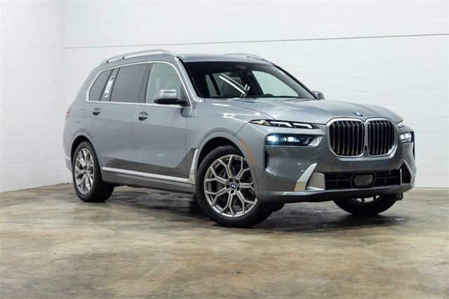 Certified 2025 BMW X7 xDrive40i image 4