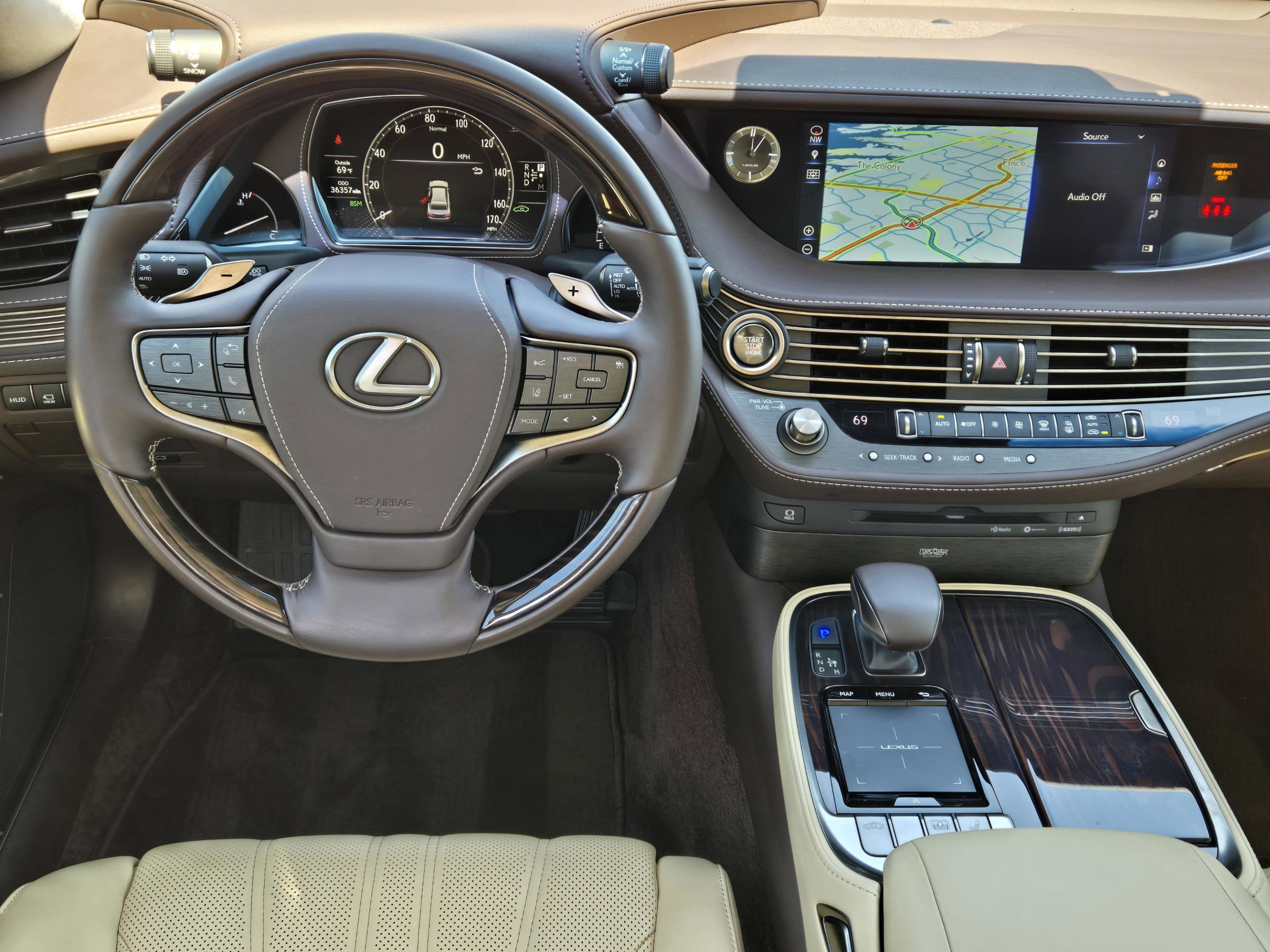 Used 2020 Lexus LS 500 w/ Interior Upgrade Package image 26