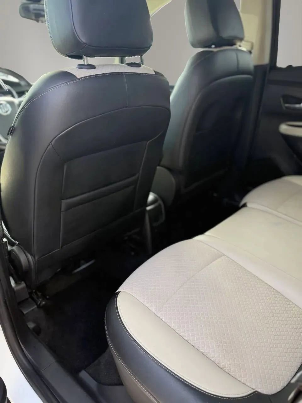Used 2019 Buick Encore Preferred FWD image 17