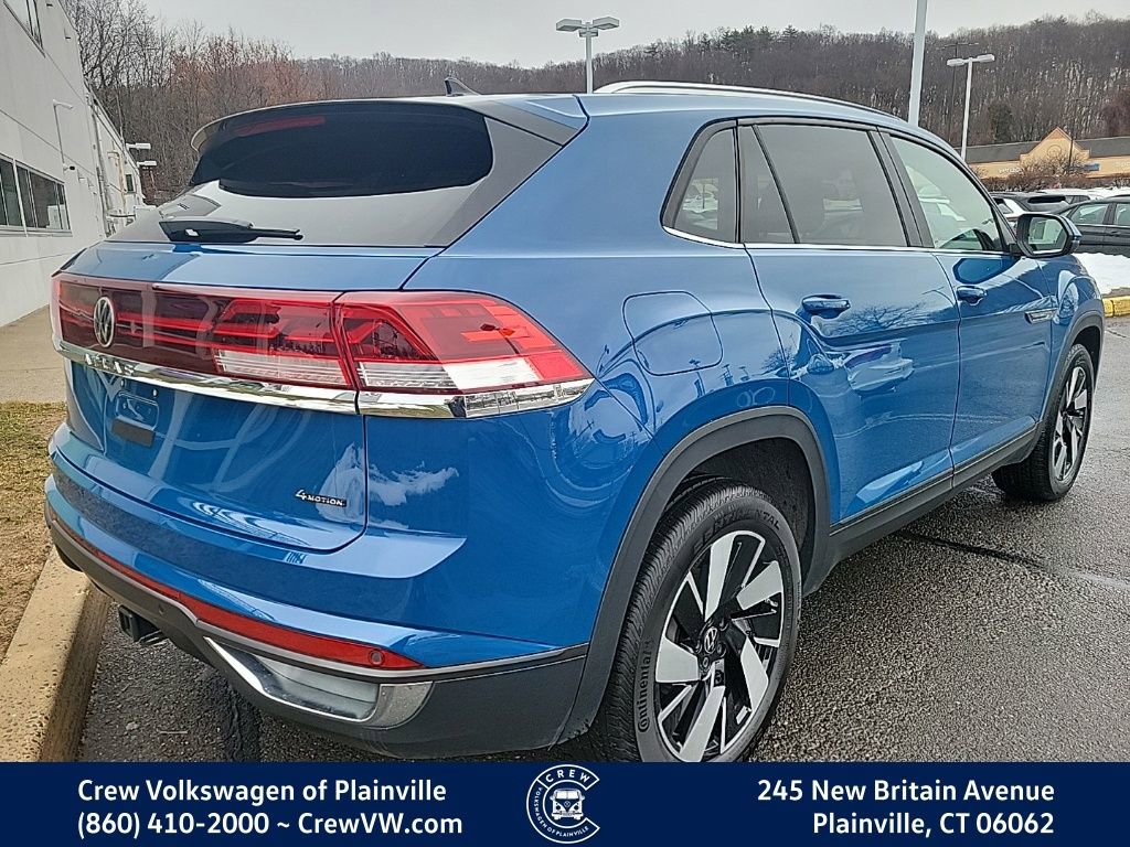 Certified 2025 Volkswagen Atlas Cross Sport SE image 3