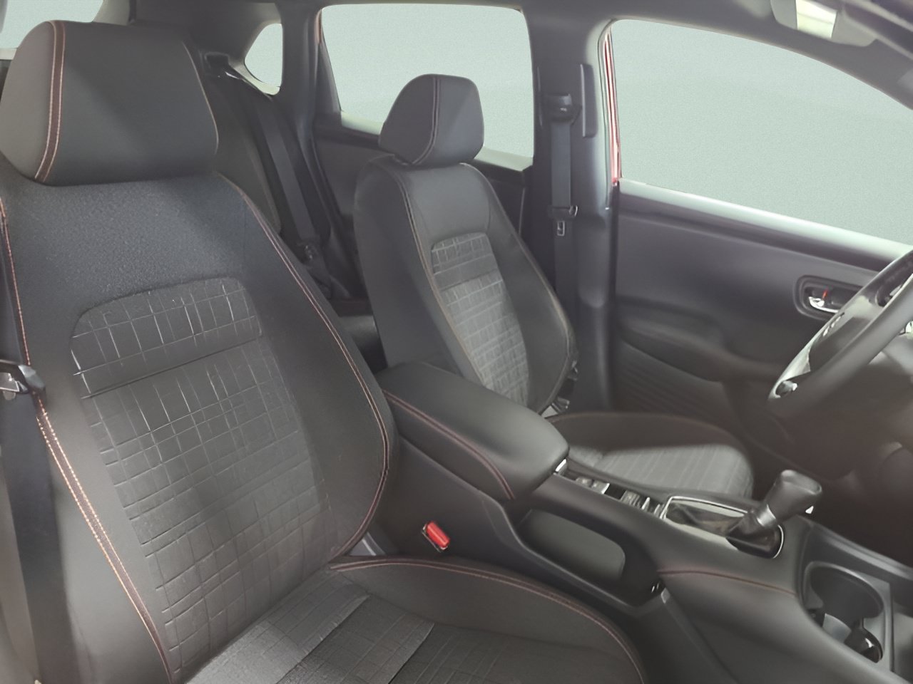 Used 2024 Honda HR-V Sport image 13