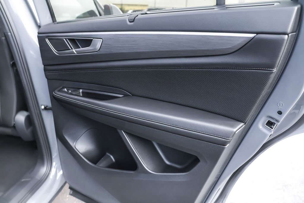 New 2026 Volkswagen Atlas Cross Sport SE image 36