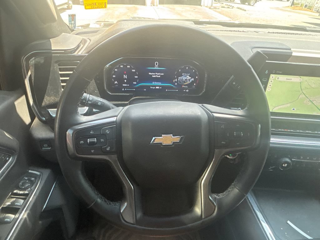 Used 2025 Chevrolet Silverado 3500 High Country w/ Technology Package AWD/4WD image 24