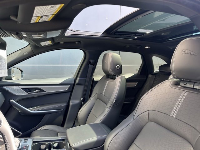 New 2026 Jaguar F-PACE R-Dynamic S image 2