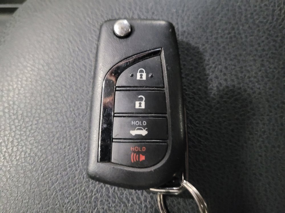 Used 2024 Toyota Camry LE FWD image 32