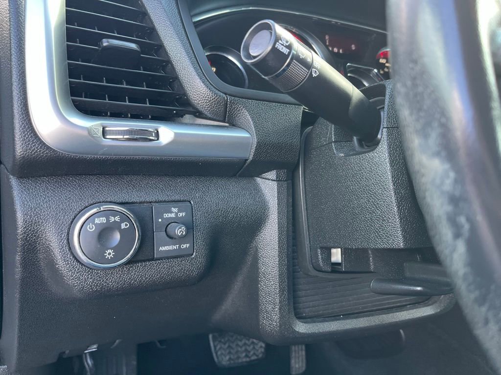 Used 2016 GMC Acadia SLE image 28