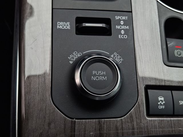 Used 2022 Toyota Highlander Platinum image 21