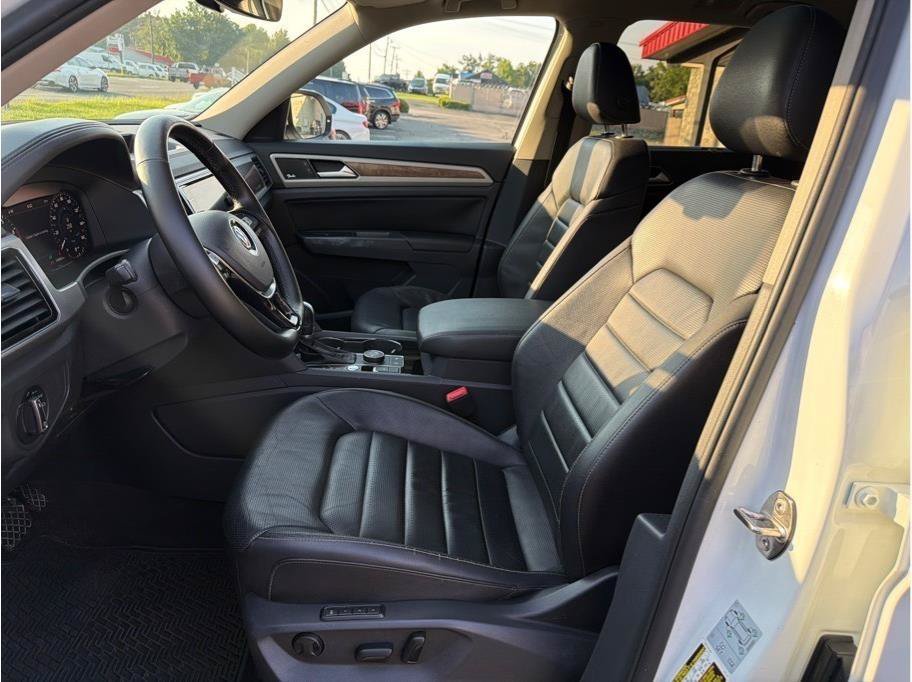 Used 2018 Volkswagen Atlas SEL Premium AWD/4WD image 11
