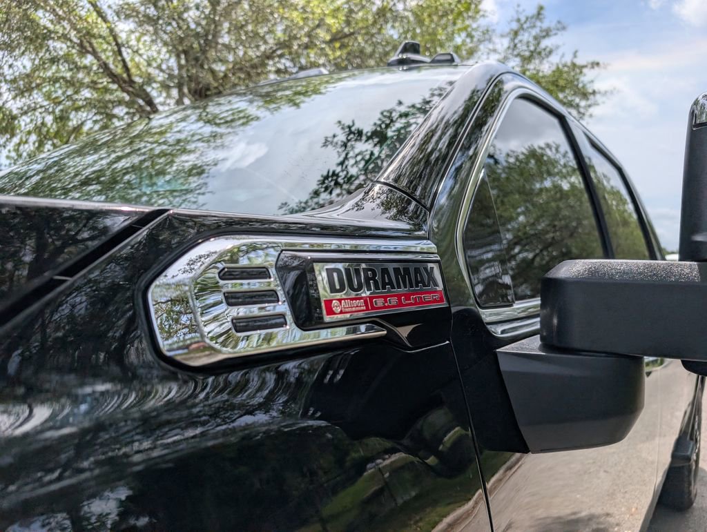 Used 2024 GMC Sierra 2500 Denali w/ Denali Reserve Package AWD/4WD image 11