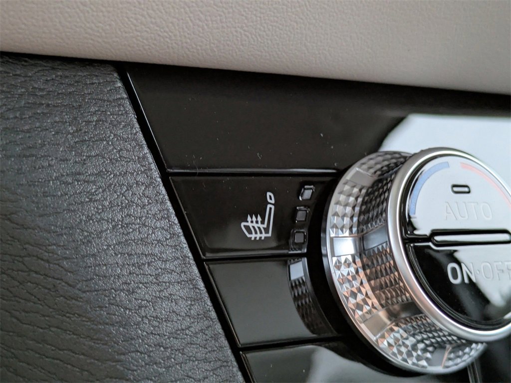 New 2025 Mitsubishi Outlander SE image 22