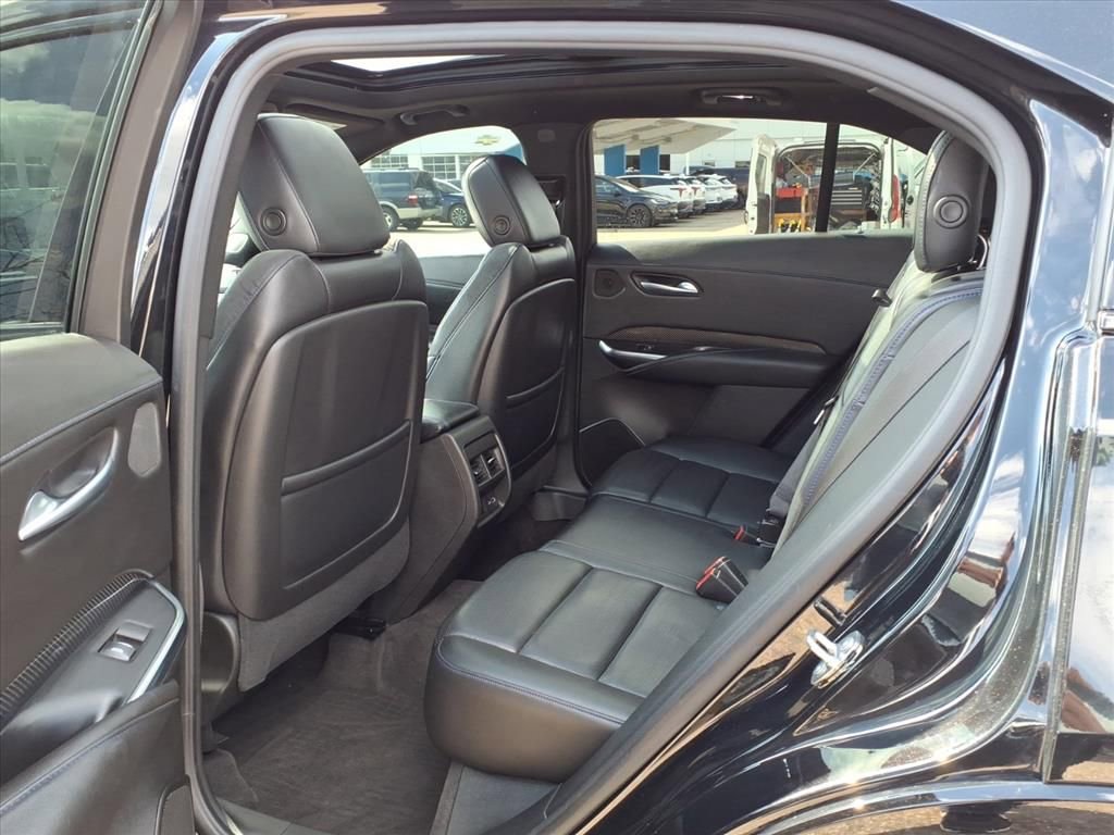 Certified 2024 Cadillac XT4 Sport AWD/4WD image 11